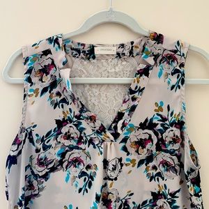 Crescent Sleeveless Blouse L